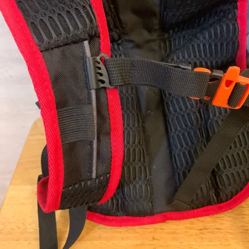 Crane Sports Authentic Walking/Hiking Backpack, Gray and Red NWOT